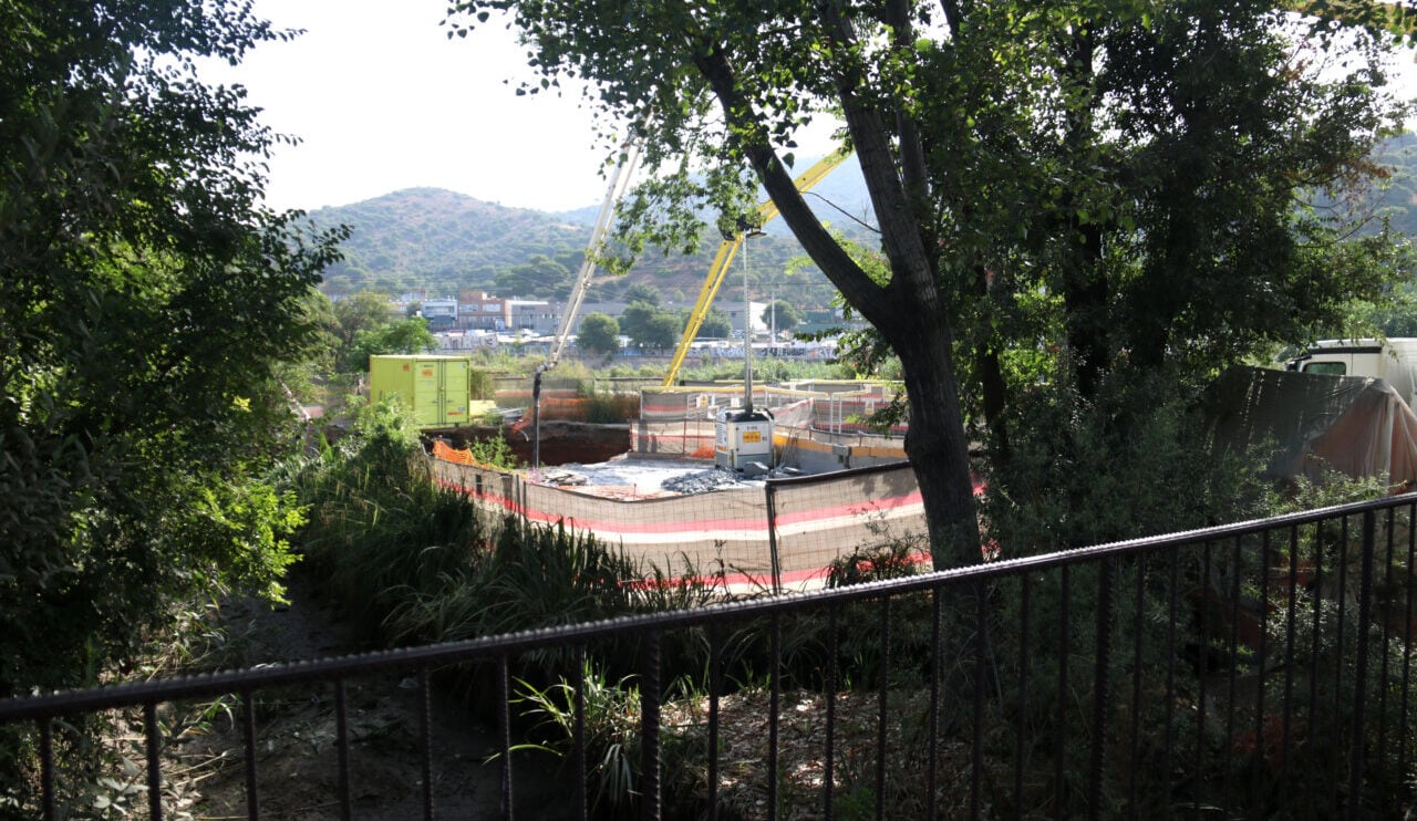 Imatge de l'esvoranc a les obres de soterrament entre Barcelona i Montcada i Reixac (ACN - Guifré Jordan)