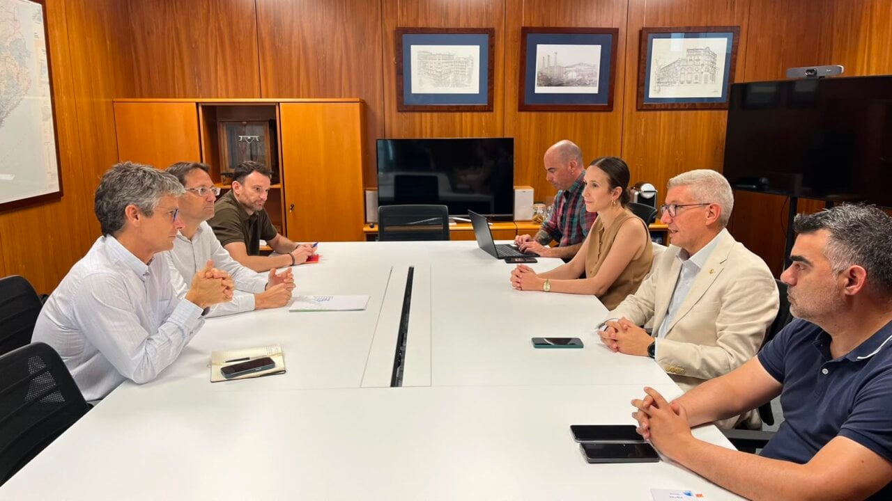 Reunió de treball entre l'alcalde d'Esplugues i representants d'Endesa