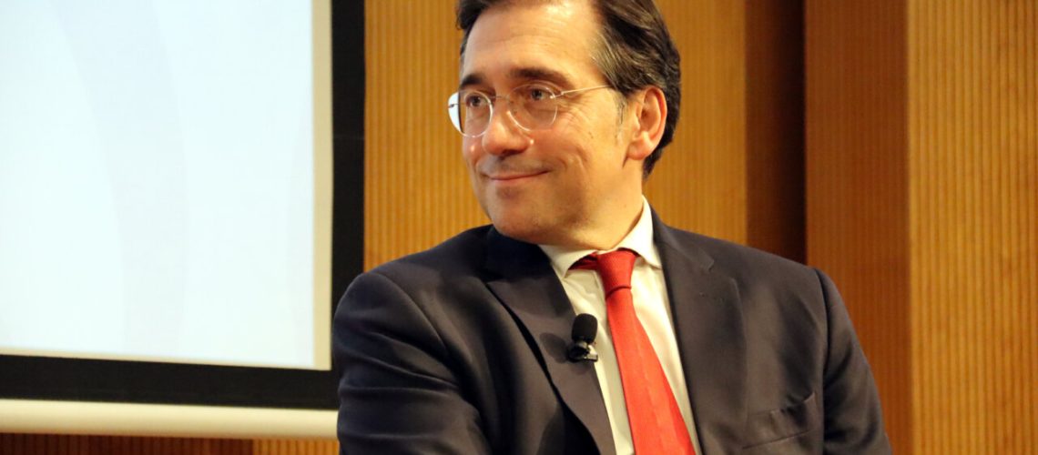 El ministro de Asuntos Exteriores, José Manuel Albares, en un acto de Barcelona Tribuna d’Amics del País (Nazaret Romero, ACN)